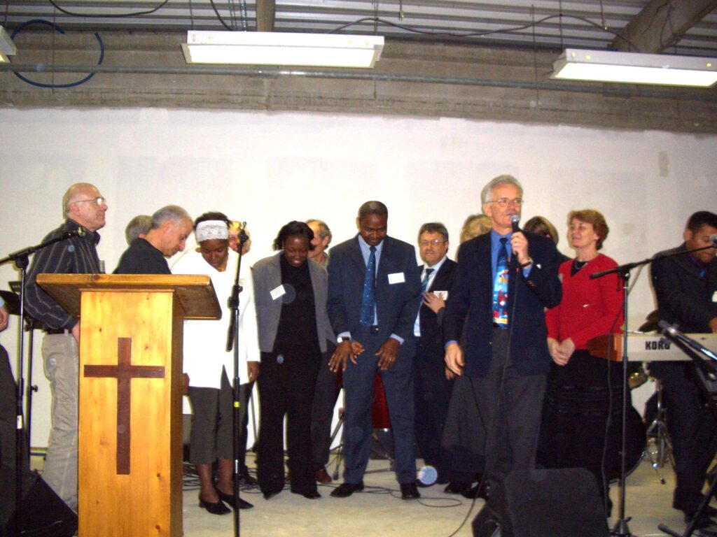 Vince ordains pastors at UAPM Conference